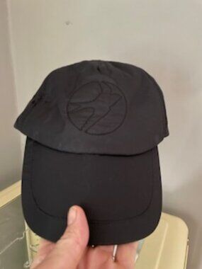 Oiselle Puffy Hat